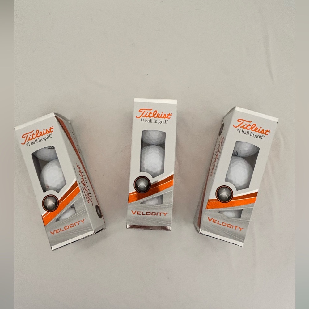 Titleist Velocity Golf Balls in White